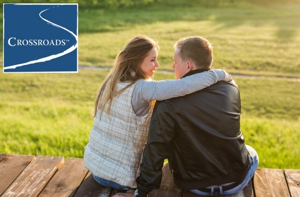 woman sitting with man building a healthier relationship in recovery