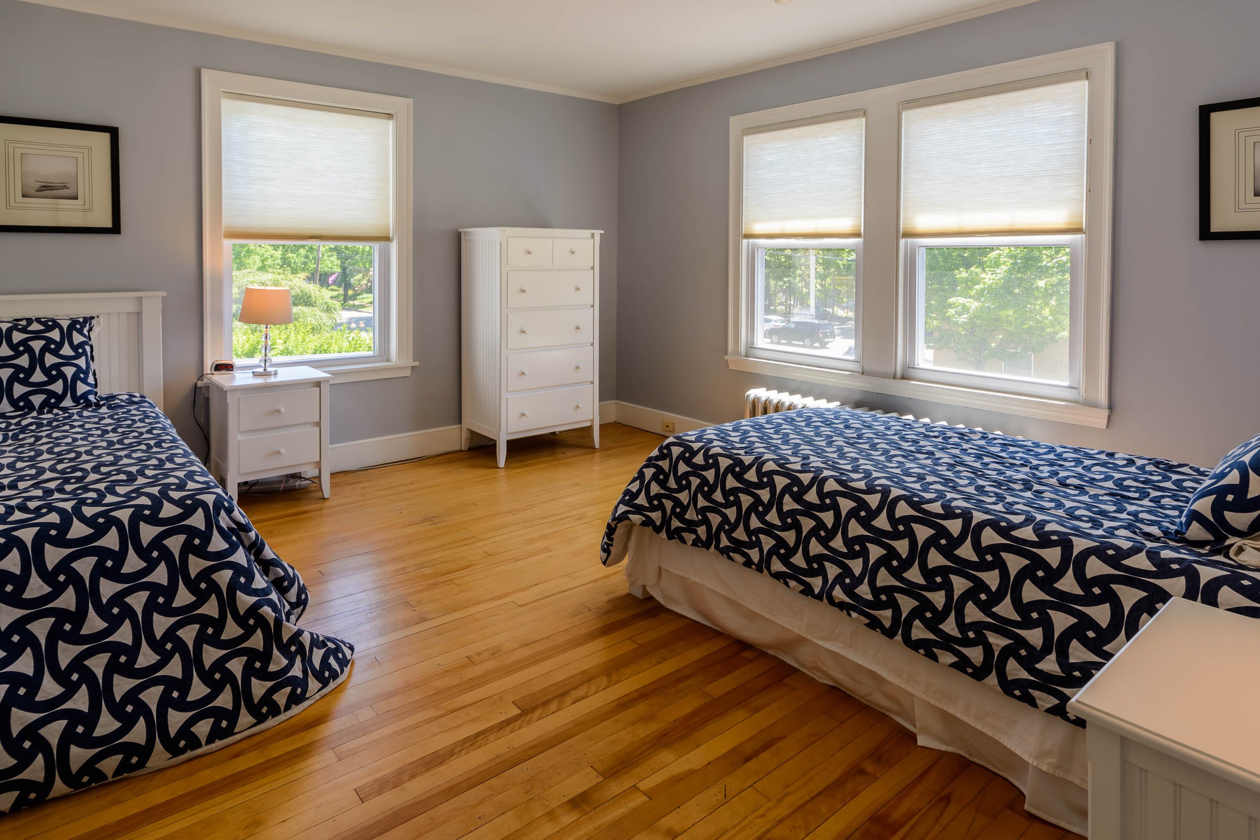 Back-Cove-Forest-8 bedroom and windows at residential women's treatment center
