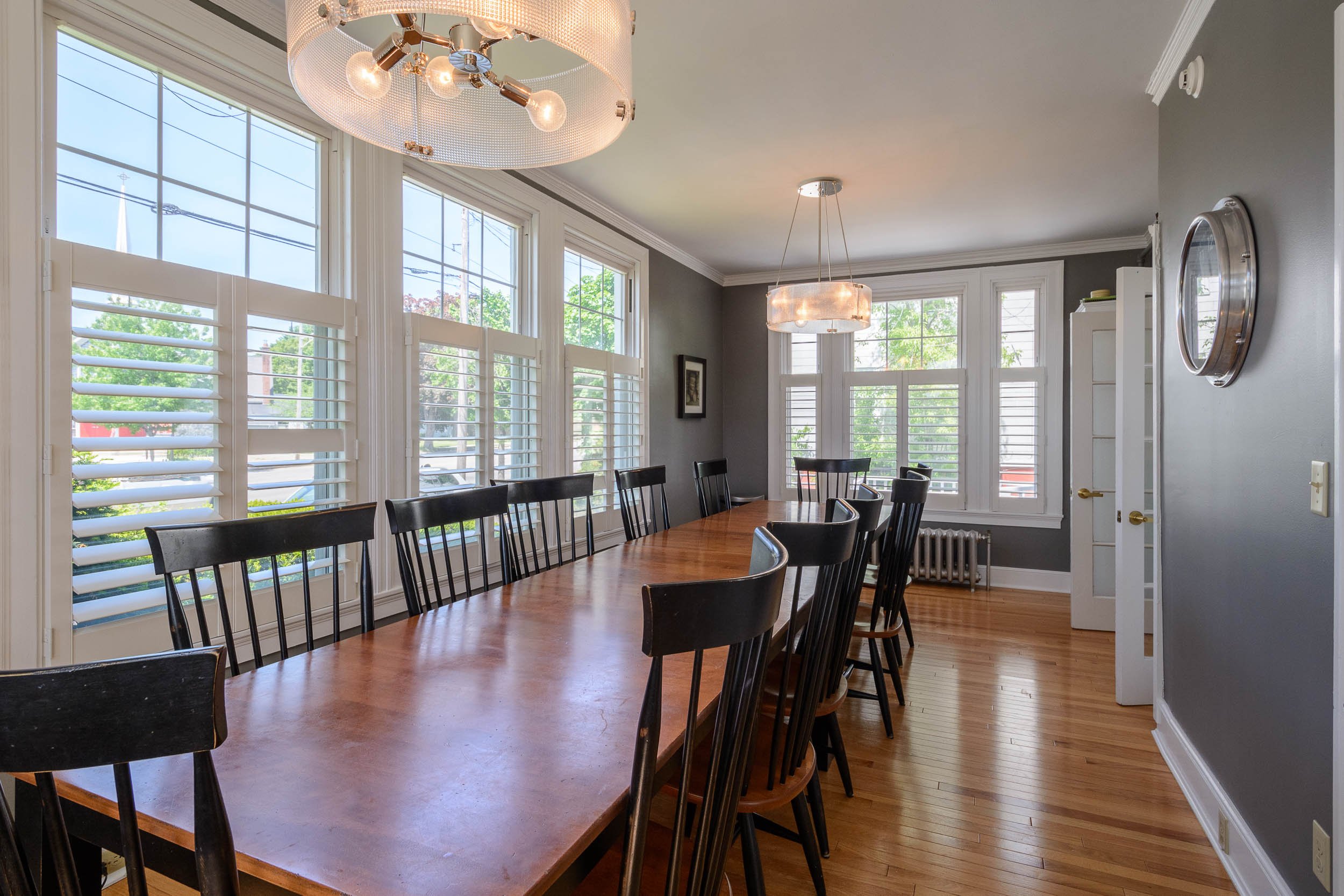 Back-Cove-Residential-Dining dining room at residential women's treatment center