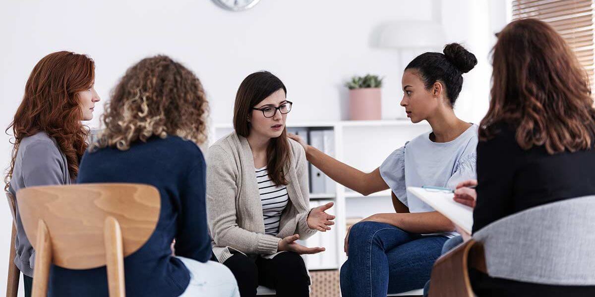 drug rehab Women Supporting One Another During National Eating Disorder Awareness Week