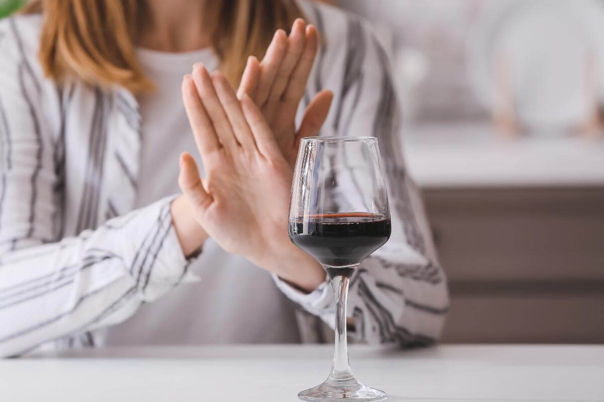 How to Say No to a Drink on Independence Day a woman is able to have a sober celebration on independence day