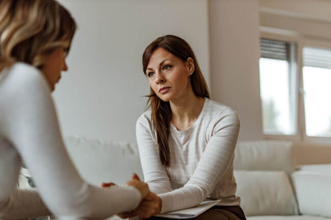 How to Avoid Anorexia Relapse a woman gets support for anorexia relapse