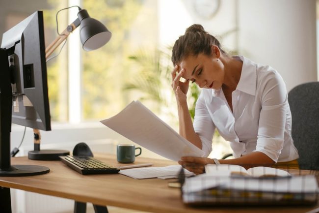 An IOP for Eating Disorders Can Benefit Women Who Work a woman researches IOP for eating disorders
